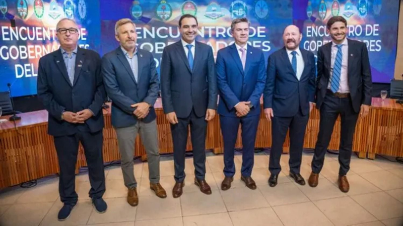 Imagen de los gobernadores reunidos en la reunión del Litoral 