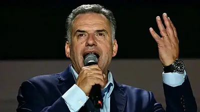 Yamandú Orsi. Yamandú Orsi.