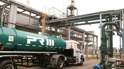 El Ministerio de Trabajo de Córdoba intimó a la Petroquímica Río Tercero para retrotraer los 125 despidos El Ministerio de Trabajo de Córdoba intimó a la Petroquímica Río Tercero para retrotraer los 125 despidos