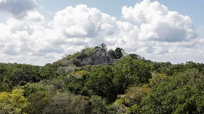 Estudio con tecnología lidar revela antigua ciudad maya oculta en el sureste mexicano Estudio con tecnología lidar revela antigua ciudad maya oculta en el sureste mexicano