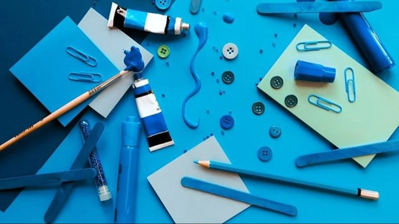 Color azul personas.