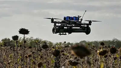 Ucrania despliega sistemas de inteligencia artificial para ayudar a sus drones a alcanzar objetivos Ucrania despliega sistemas de inteligencia artificial para ayudar a sus drones a alcanzar objetivos