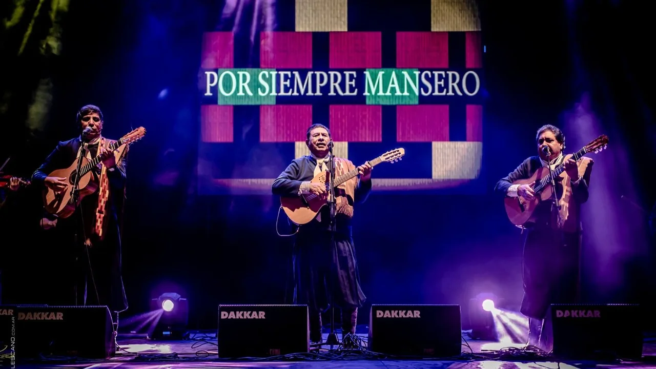 Los Manseros Santiagueños.