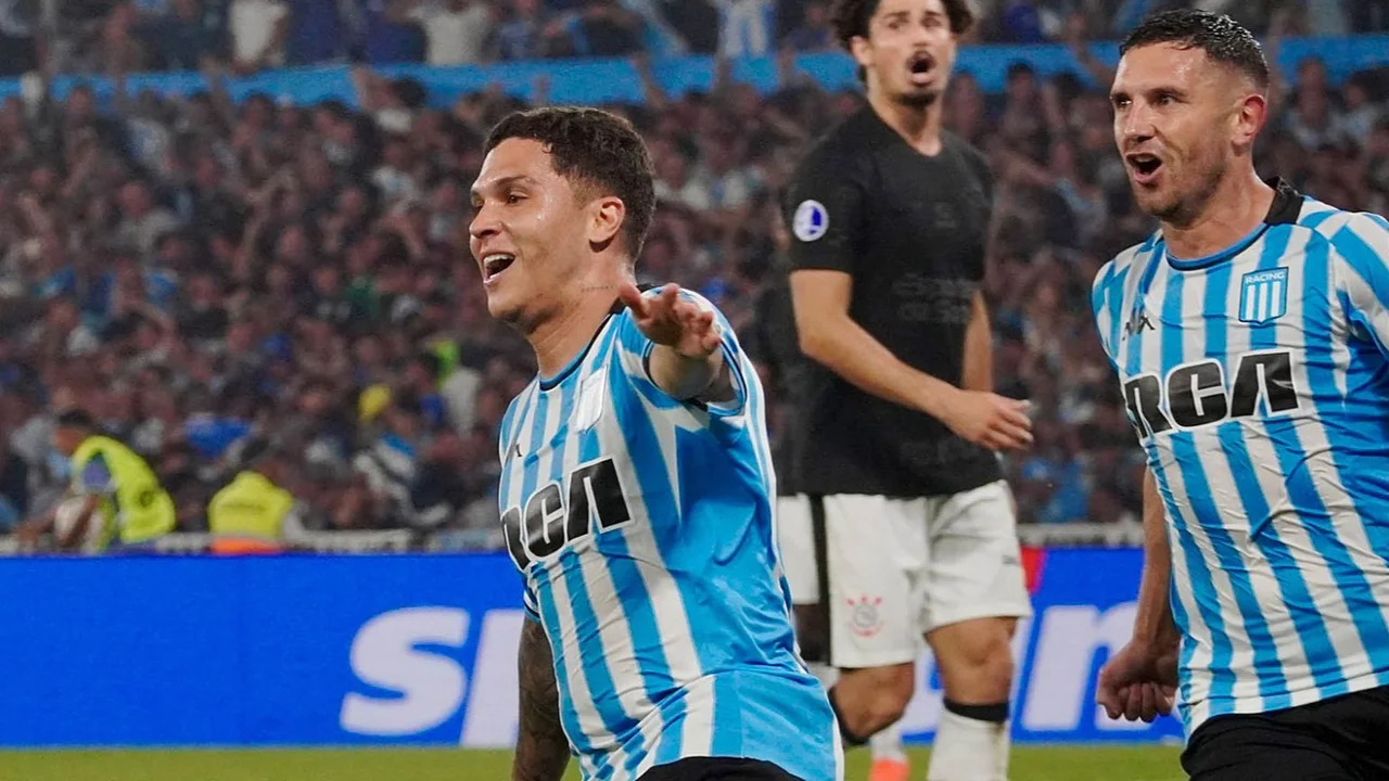 De la mano de Juanfer Quintero, Racing pasó a la final de la Copa Sudamericana