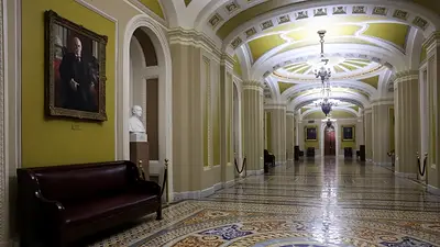 Comienza el cierre de la Adminisitración de EEUU mientras la división partidista domina en Washington Comienza el cierre de la Adminisitración de EEUU mientras la división partidista domina en Washington