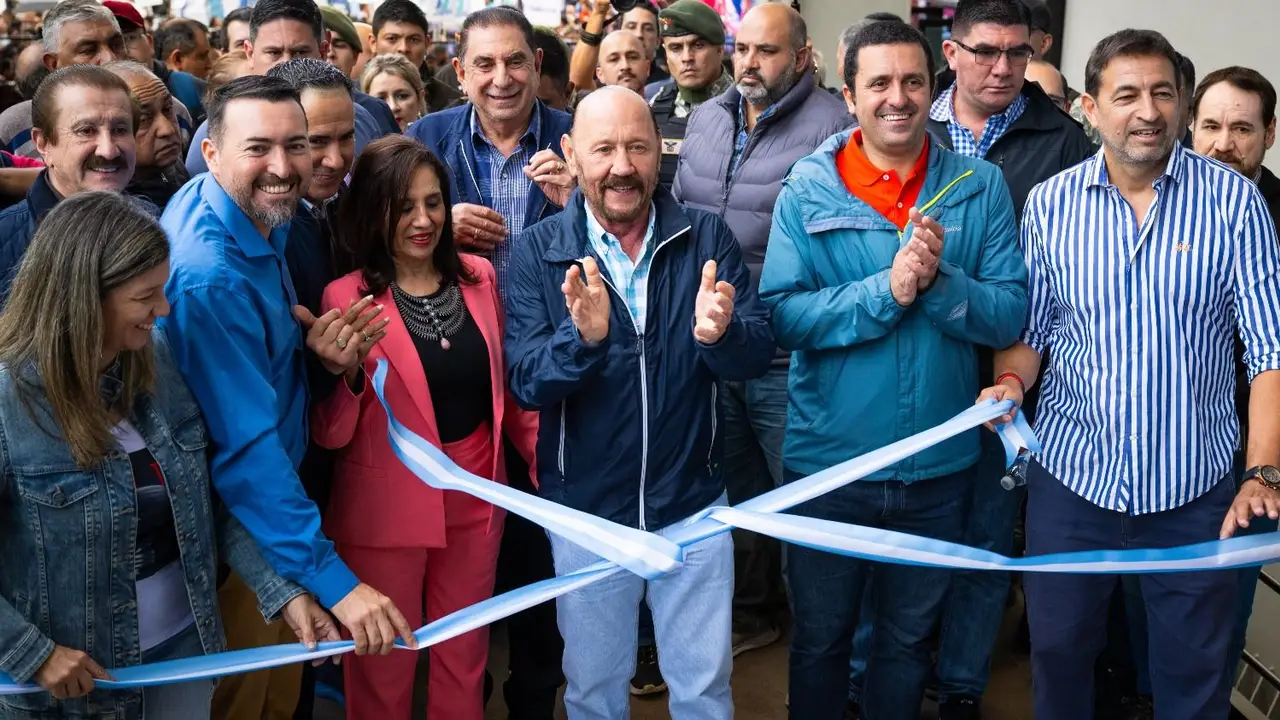 Deporte y desarrollo: Formosa inauguró una piscina olímpica única en el NEA y una pista de atletismo de nivel internacional