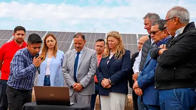Hacia un modelo sustentable: Quintela inauguró un nuevo parque solar fotovoltaico en La Rioja Hacia un modelo sustentable: Quintela inauguró un nuevo parque solar fotovoltaico en La Rioja