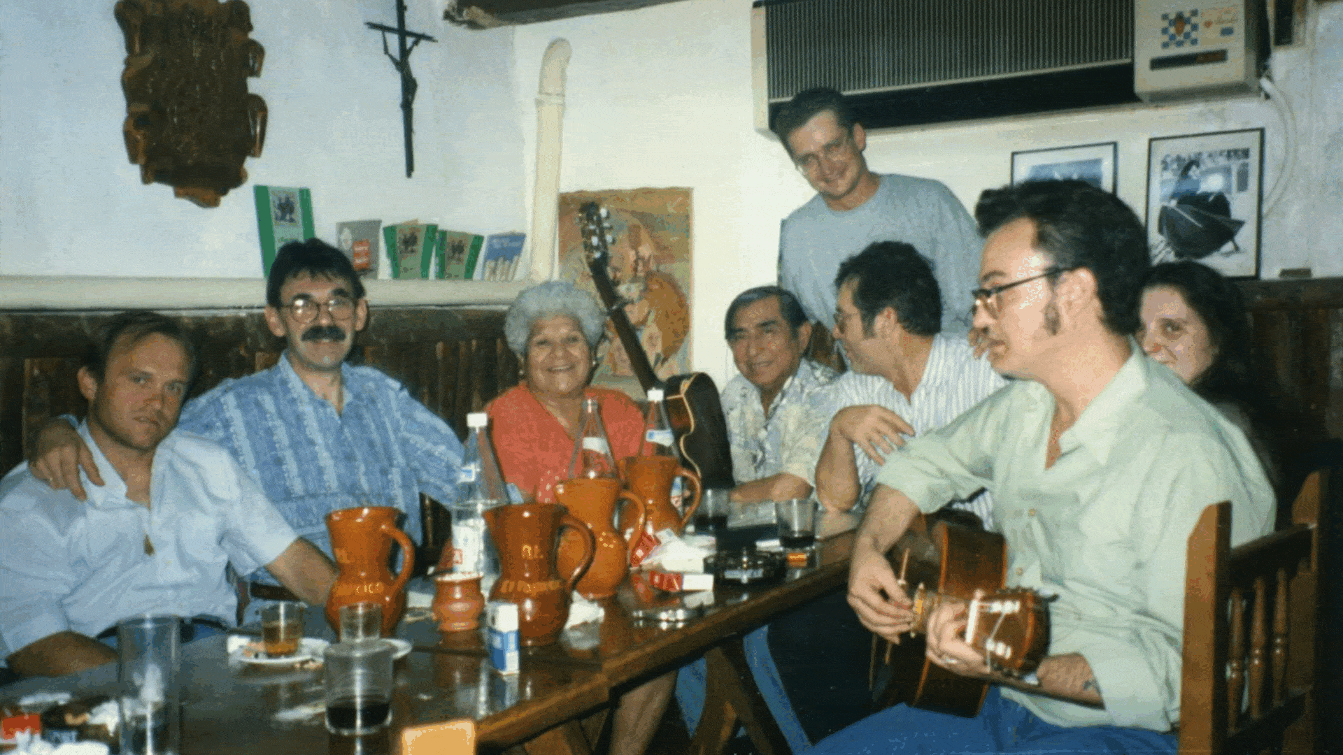 El rockero español que viajó a la Argentina por amor al folklore, vivió en casa de Carlos Carabajal y murió de una sobredosis
