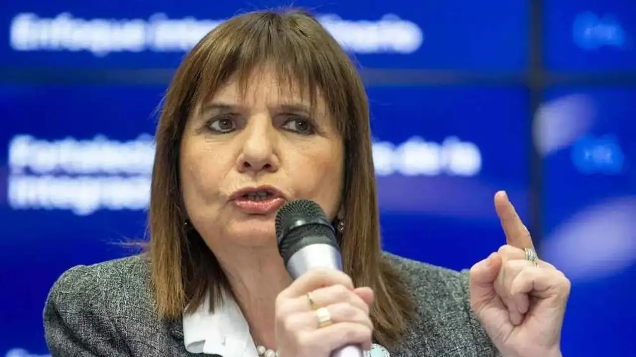 Bullrich no acata a Milei y presiona a Espert: "Tiene que contestar claro"