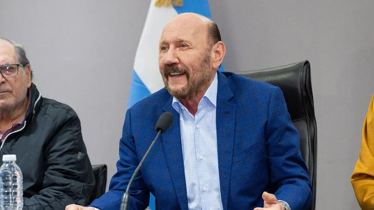 Gildo Insfrán anunció un nuevo aumento salarial para la administración pública y la suba anual llega al 55%