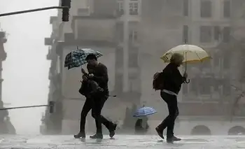 Agosto cierra con un frente frío que reactivará lluvias y ráfagas intensas | Clima