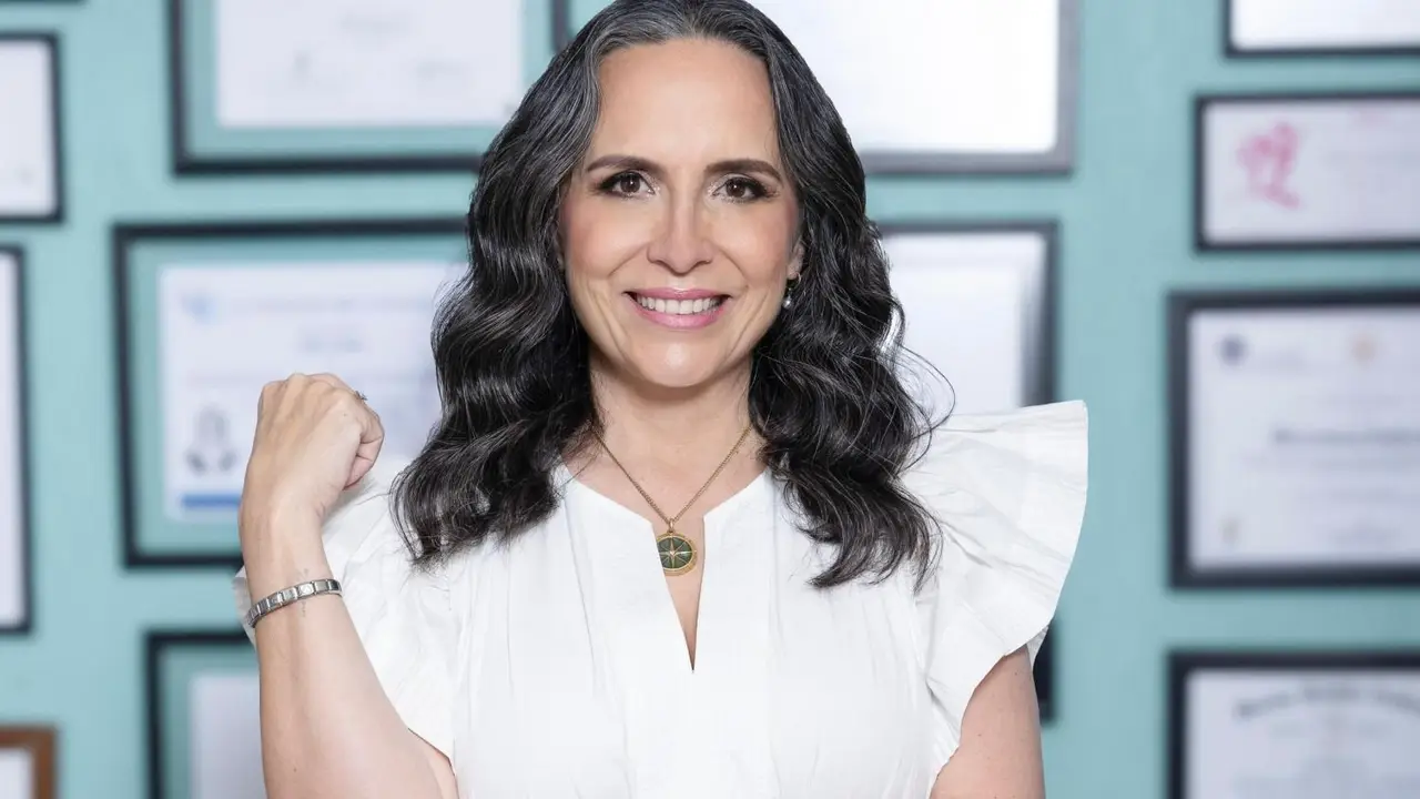 Vero Marcos: la psicóloga que desafía la pereza cognitiva en la era de la IA