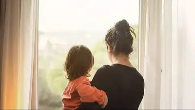 Los hombres encabezan solo el 15% de los hogares monoparentales: las tareas de cuidado, un rol feminizado Los hombres encabezan solo el 15% de los hogares monoparentales: las tareas de cuidado, un rol feminizado