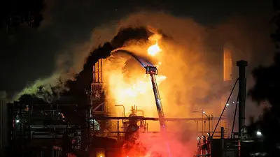 Se declara un incendio en la refinería El Segundo de Chevron en Los Ángeles Se declara un incendio en la refinería El Segundo de Chevron en Los Ángeles