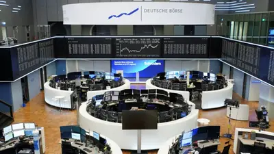 Las bolsas europeas se encaminan hacia firmes ganancias semanales ante el avance de bancos y mineras Las bolsas europeas se encaminan hacia firmes ganancias semanales ante el avance de bancos y mineras