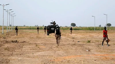 Miles de personas huyen a Camerún tras la toma de una ciudad fronteriza por Boko Haram Miles de personas huyen a Camerún tras la toma de una ciudad fronteriza por Boko Haram