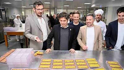 Kicillof recorrió el Parque Industrial marplatense y criticó a Milei: "Una política anti-productiva" Kicillof recorrió el Parque Industrial marplatense y criticó a Milei: "Una política anti-productiva"