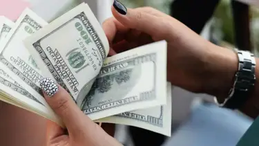 Una mujer se ganó la lotería dos veces en 2 meses y ganó un total de 210 mil dólares: "No puede ser"