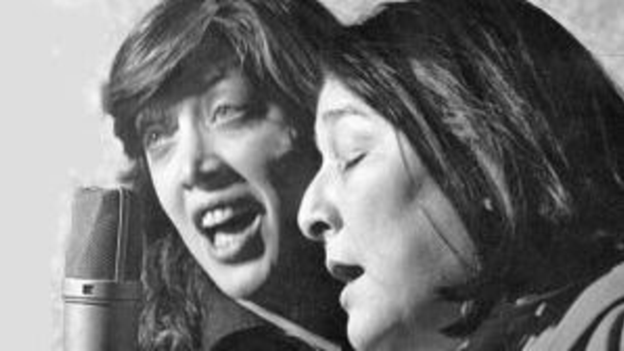 Teresa Parodi y Mercedes Sosa