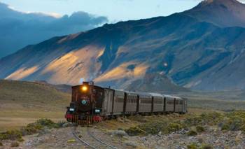 El tren que recorre la Patagonia argentina y parece sacado de un cuento  | Escapadas