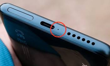 Para qué sirve el pequeño orificio que está debajo del celular | Celulares