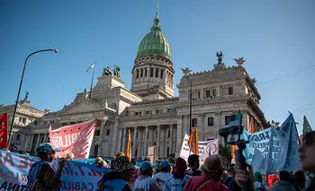 Se recalienta la calle: gremios advierten que terminó el "veranito mundialista" de Milei | Protestas