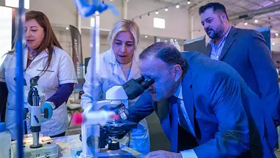 Rioja Futura 2025: Quintela encabezó un encuentro que acercó estudiantes al mundo de la ciencia, tecnología e innovación Rioja Futura 2025: Quintela encabezó un encuentro que acercó estudiantes al mundo de la ciencia, tecnología e innovación