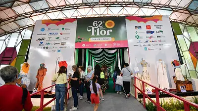 Impulso al trabajo y a la producción: Kicillof participó de la 62° Fiesta Nacional de la Flor Impulso al trabajo y a la producción: Kicillof participó de la 62° Fiesta Nacional de la Flor