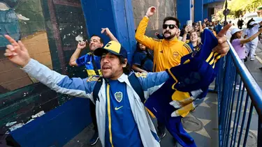 A puro color y amor, el fútbol argentino despidió a Miguel Ángel Russo