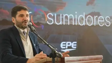 "Pullaro pasó la motosierra de Milei por Santa Fe": denuncian aumentos desmedidos y facturas confusas de luz