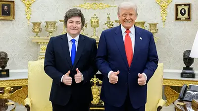 Crecen las críticas a Trump por el salvataje a Milei en el Parlamento y se suma el enojo de los gobernadores estadounidenses Crecen las críticas a Trump por el salvataje a Milei en el Parlamento y se suma el enojo de los gobernadores estadounidenses