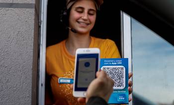 YPF ahora permite pagar en dólares desde su app oficial | Innovaciones