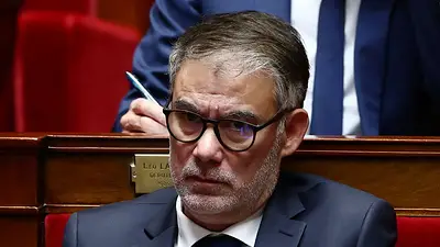 Socialistas franceses buscan impuesto a multimillonarios en presupuesto tras concesión en pensiones Socialistas franceses buscan impuesto a multimillonarios en presupuesto tras concesión en pensiones