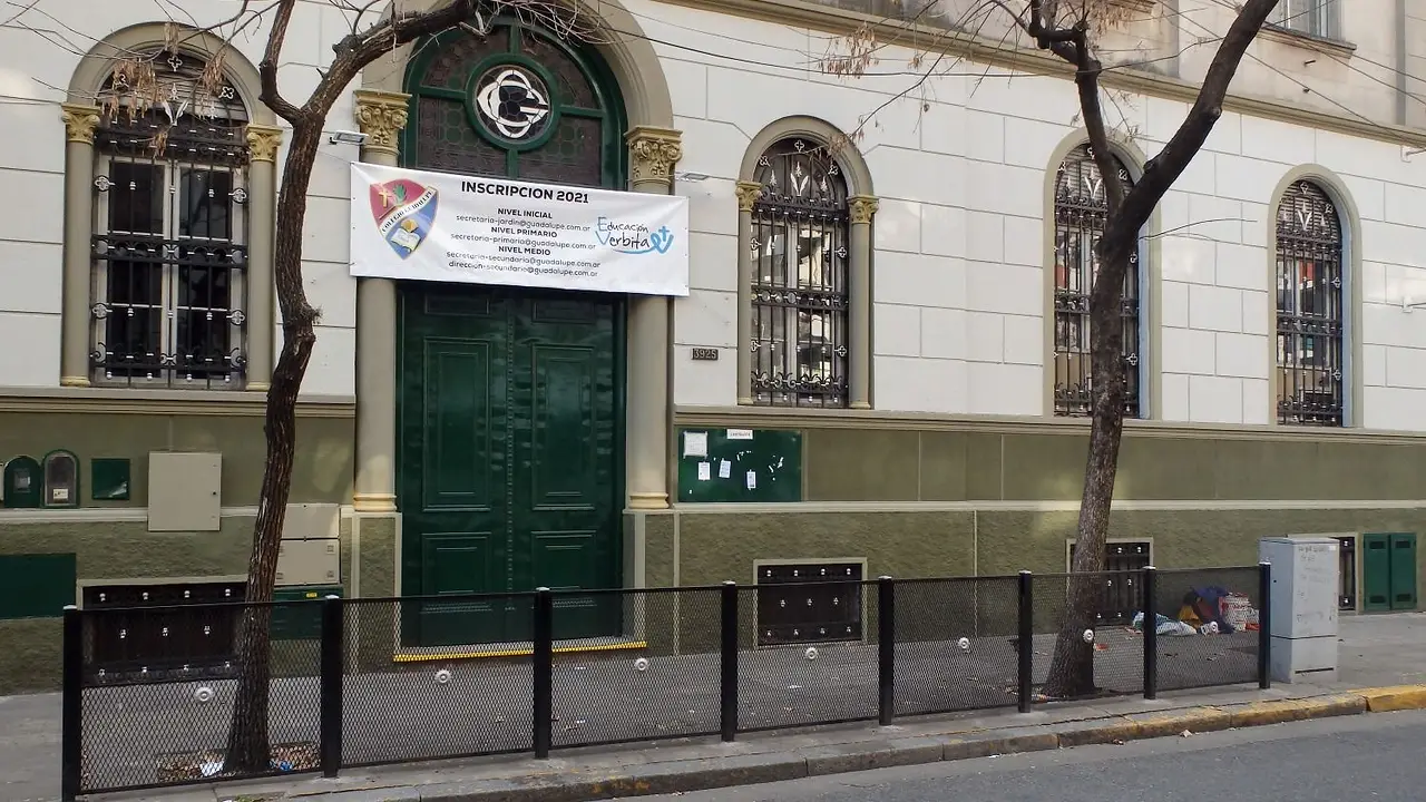 Otra explosión en un colegio de Palermo: más de cinco heridos tras un nuevo experimento de química