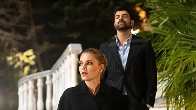 Actriz y actor en escena de serie turca Actriz y actor en escena de serie turca