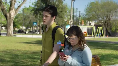 La Plata lanza una campaña para alertar sobre el uso excesivo del celular La Plata lanza una campaña para alertar sobre el uso excesivo del celular