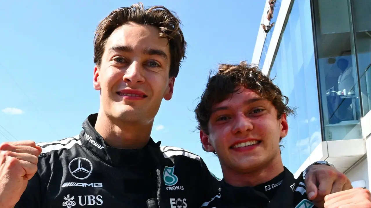George Russell y Andrea Kimi Antonelli