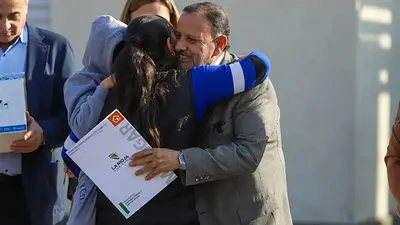 El sueño de la casa propia: La Rioja entregó más de 320 escrituras a familias de toda la provincia El sueño de la casa propia: La Rioja entregó más de 320 escrituras a familias de toda la provincia