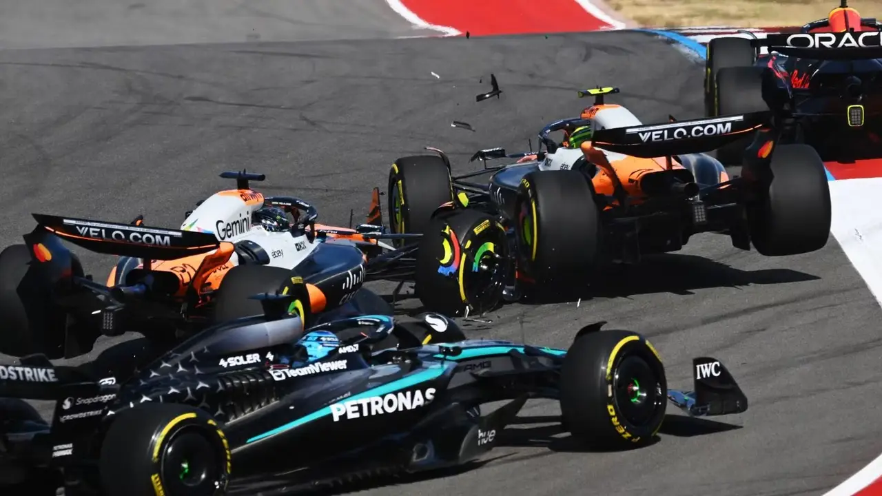 El choque de Oscar Piastri y Lando Norris en la sprint.