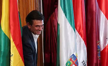 Paz promete reconciliación y el evismo le advierte: "No es un cheque en blanco" | Elecciones bolivia