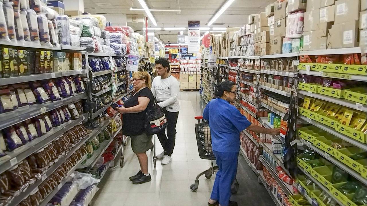 El consumo básico se desplomó un 7,9% en septiembre respecto a agosto