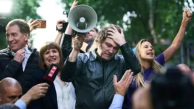 Solo 1 de las 3 reformas que Milei enviará al Congreso tiene apoyo en la sociedad Solo 1 de las 3 reformas que Milei enviará al Congreso tiene apoyo en la sociedad