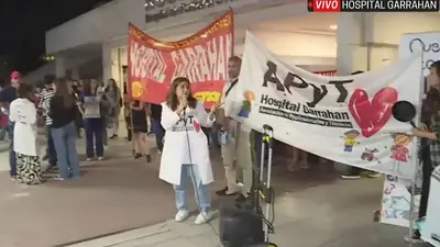 Trabajadores del Garrahan realizaron un cacerolazo en medio del paro contra Milei Trabajadores del Garrahan realizaron un cacerolazo en medio del paro contra Milei