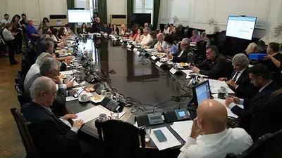 La UBA va a la Justicia contra el Gobierno para que cumpla la Ley de Financiamiento Universitario La UBA va a la Justicia contra el Gobierno para que cumpla la Ley de Financiamiento Universitario