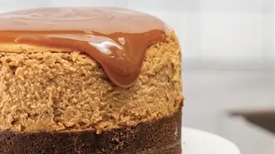 cheesecake de dulce de leche. cheesecake de dulce de leche.