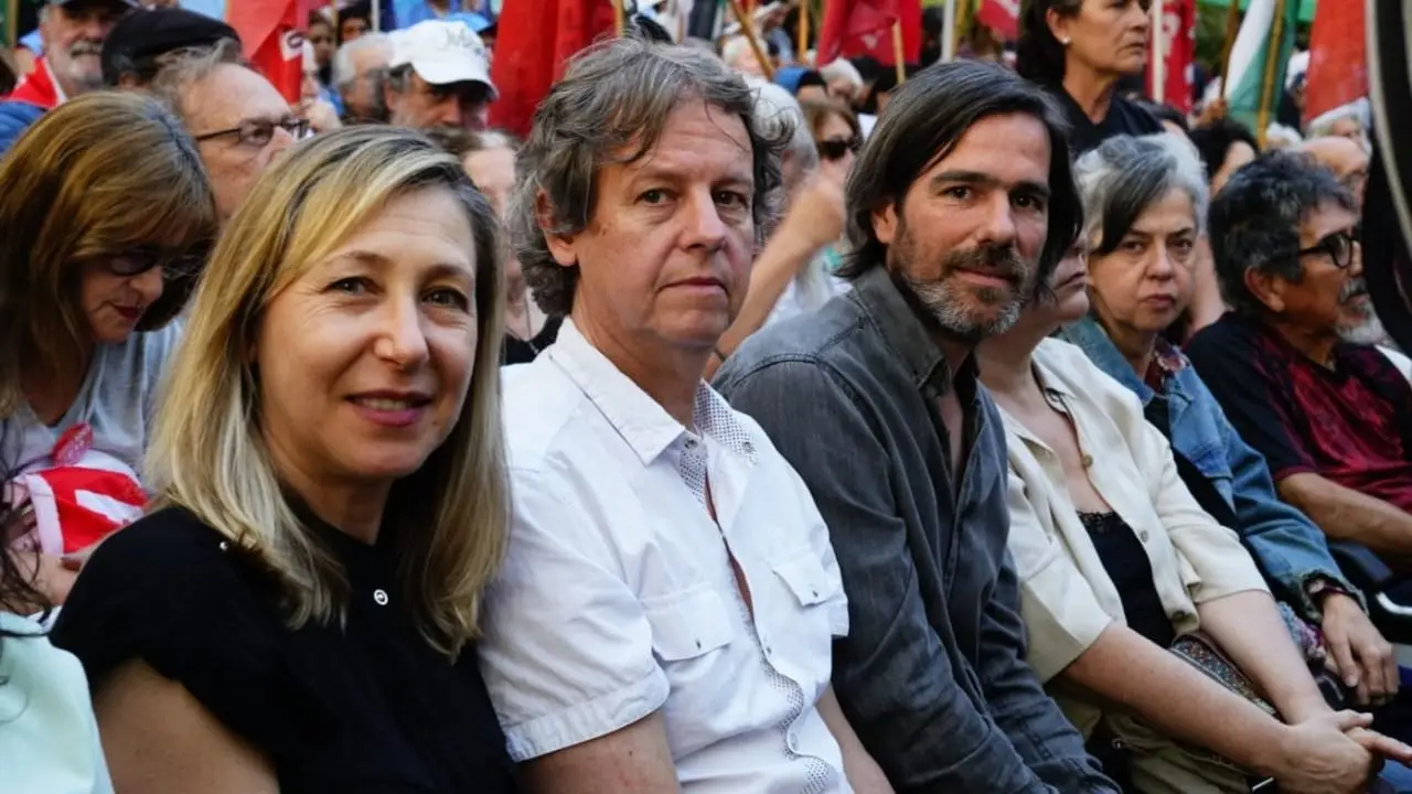 El FIT cerró la campaña frente a la embajada de EE.UU: "No seremos una estrella más de la bandera yankee"