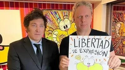 Nik junto a Javier Milei. Nik junto a Javier Milei.