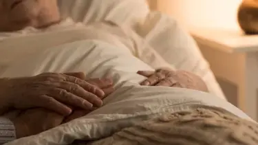 PAMI ofrece subsidio para cuidadores domiciliarios: cómo acceder al beneficio