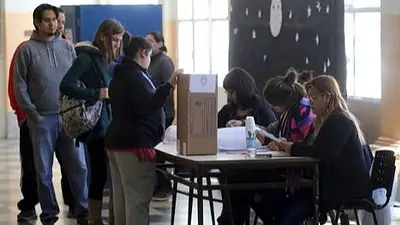 Domingo de votación en Santa Fe. Domingo de votación en Santa Fe.