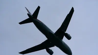 EEUU espera más retrasos en los vuelos porque controladores pronto dejarán de cobrar sueldos EEUU espera más retrasos en los vuelos porque controladores pronto dejarán de cobrar sueldos